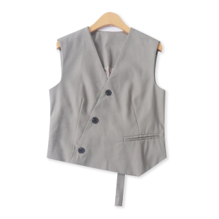 显瘦不对称短款 休闲百搭修身 背心19564 外贸女装 设计感马甲春新款