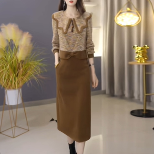 亿亿衣橱时尚套裙女2025新款秋装减龄穿搭娃娃领上衣半身裙两件套