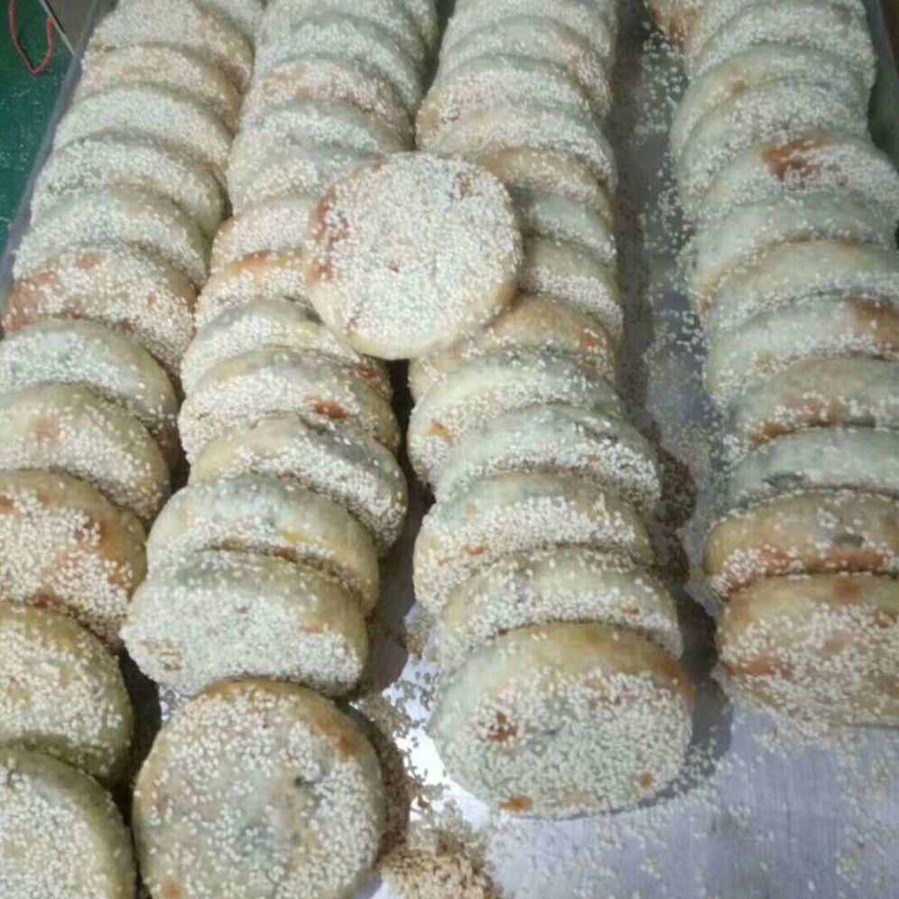 赣南脆皮传统手工烘烤类糕点月饼