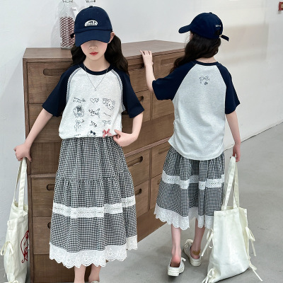 女童套装短袖夏季拼色T恤2025新款洋气纯棉儿童打底衫格子裙套装