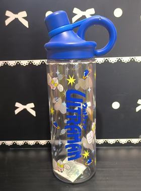 800ML便携式运动水杯Tritan材质拧盖直饮款书包侧面可放