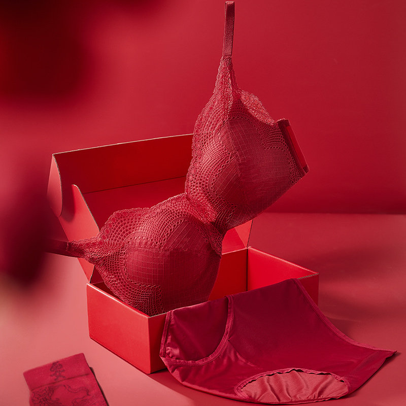 【红运礼盒】安莉芳龙年本命年内衣套装女文胸小胸聚拢结婚套装,女士内衣/男士内衣/家居服,文胸套装,淘宝优惠券,粉丝福利购,淘宝优惠卷