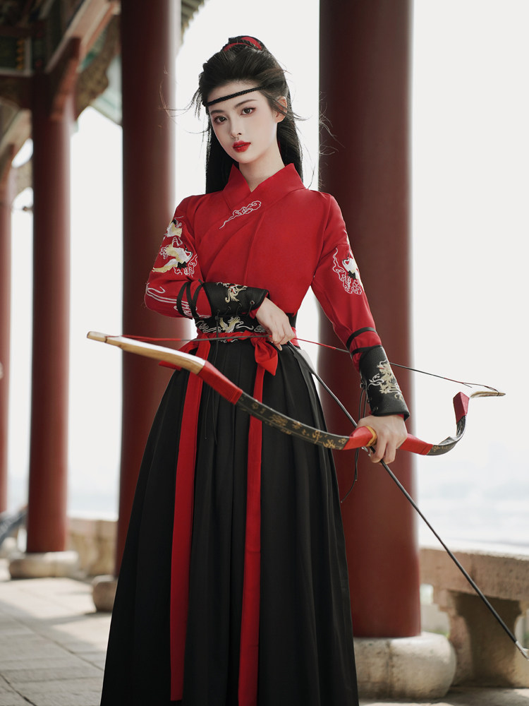 原创侠客汉服女中国风红色舞蹈演出服秋冬武侠古装帅气初中生全套