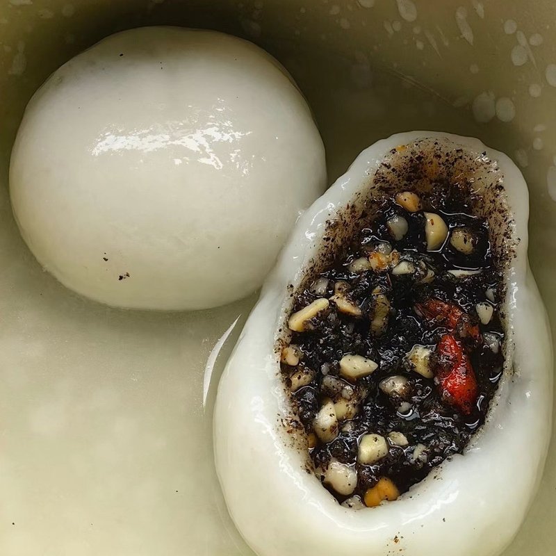 网红石磨吊浆大汤圆充饥糯米元宵香甜坚果核桃《黑芝麻花生馅汤圆