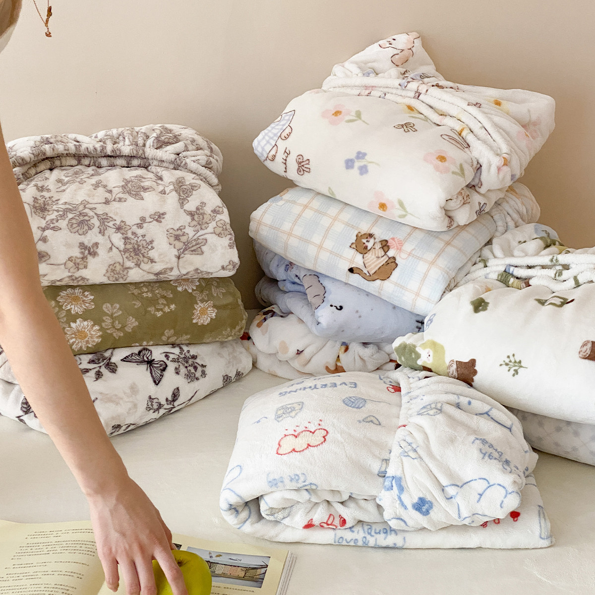 牛奶绒床笠单件床垫套秋冬加厚法兰绒珊瑚绒床笠罩床垫保护罩