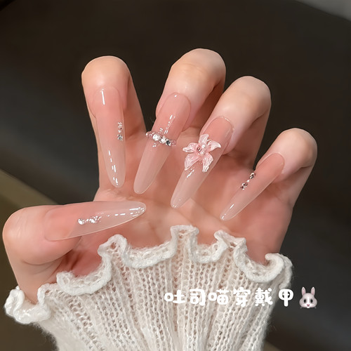 显白穿戴甲高级感婚甲裸粉色雕花碎钻美甲温柔气质精致长款指甲贴