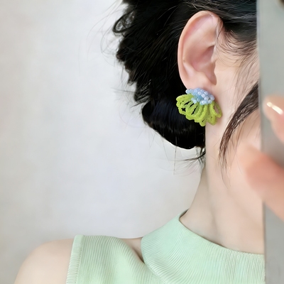 蓝绿撞色花朵设计感耳夹
