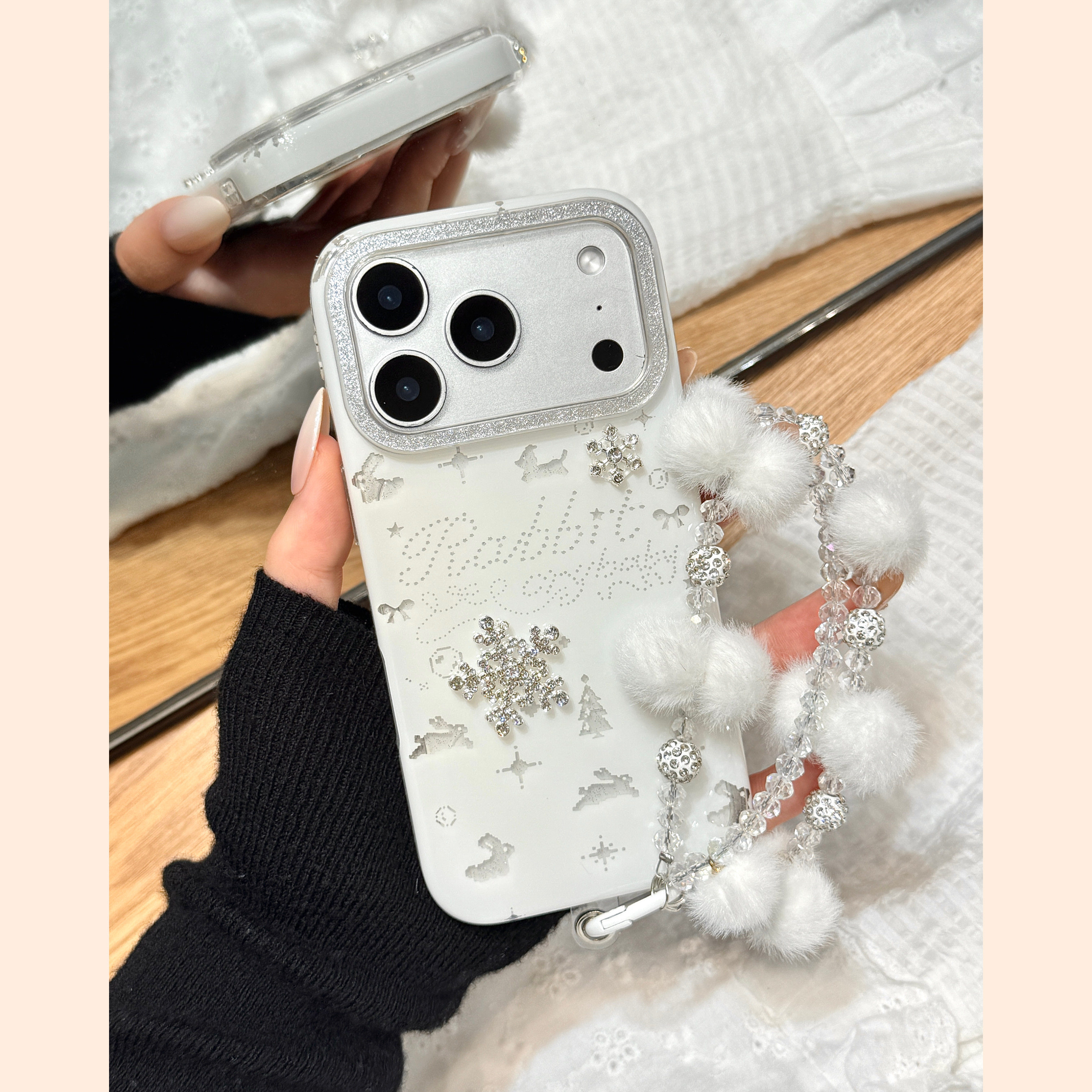 细闪粉镂空圣诞树兔子立体钻雪花手拎链条适用于iphone17promax苹果14手机壳15新款16pro女13硅胶17pm防摔套,3C数码配件,手机保护套/壳,淘宝优惠券,粉丝福利购,淘宝优惠卷