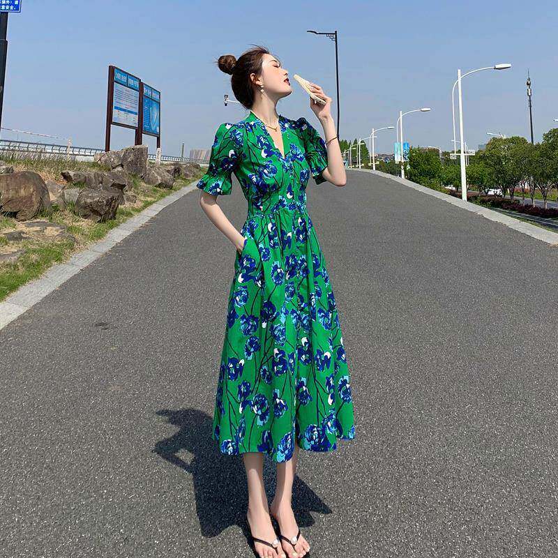 连衣裙夏季女2024新款高级感法式气质V领长款碎花收腰显瘦长裙子