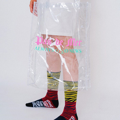 街头潮流PVCLOGO文字印花购物袋