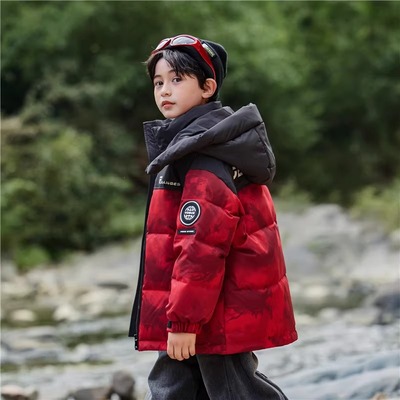 常规加厚男童羽绒服冬装
