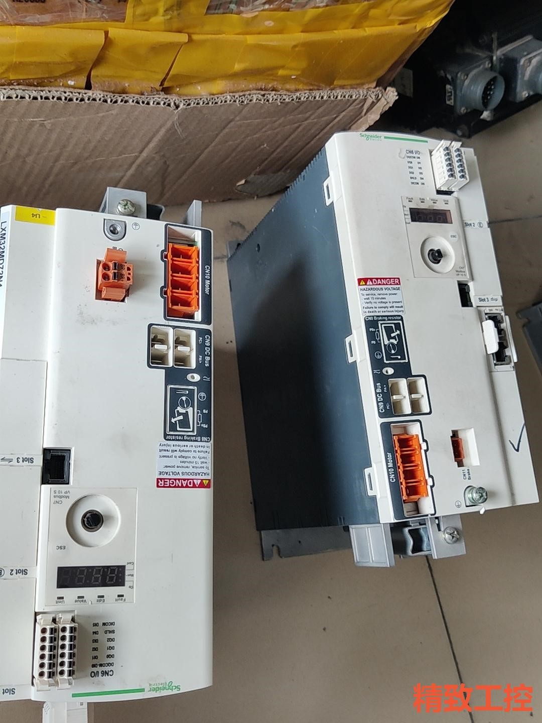 议价：施耐德驱动器LXM32MD72N4功能完好询价