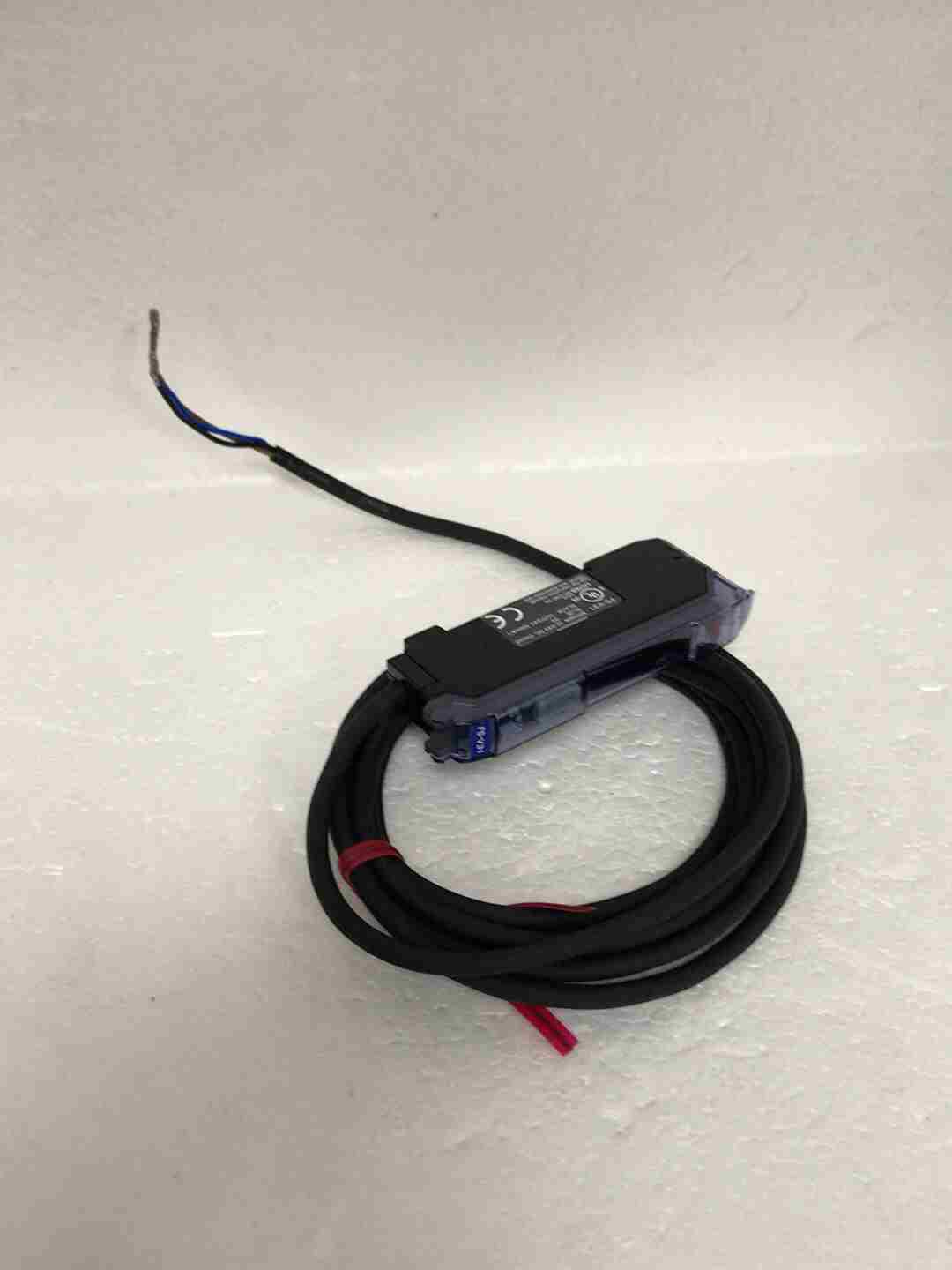 询价拍货 FS-V3基恩士传感器全新原装无1包装