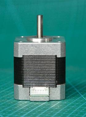 3D打印机 步进电机NEMA17 长度48MM 电流1.68A 扁轴 17HS5005-20B