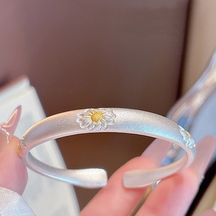 向阳花 足银9999古法国风手工錾刻纯银手镯 实心大克重送女友礼物