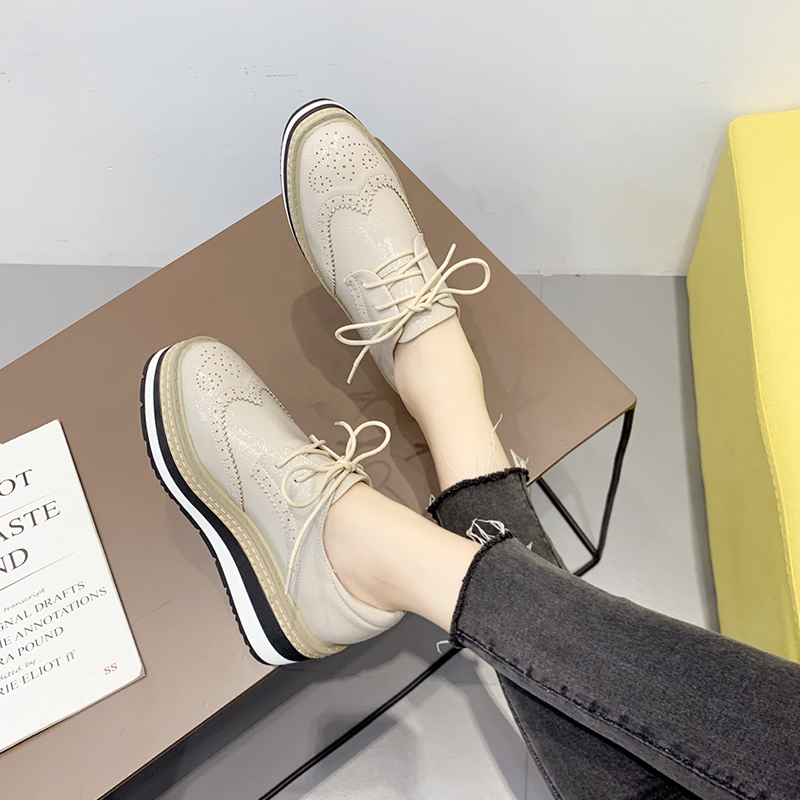 松糕鞋女厚底英伦风2025春秋新款百搭布洛克厚底鞋系带增高小皮鞋