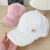 帽子女韩版 潮休闲百搭M标字母棒球帽秋冬保暖毛绒户外时尚 鸭舌帽