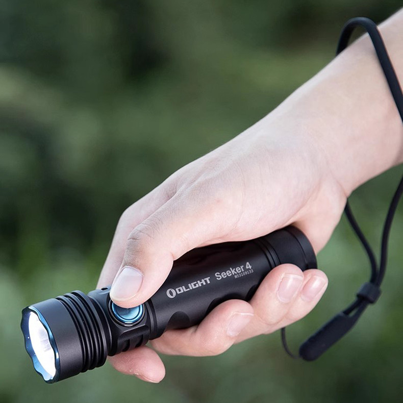 金属侧按高亮远射手电筒OLIGHT