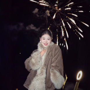 缓缓生香设计师皮毛一体复古气质加厚高级感冬款毛毛外套女