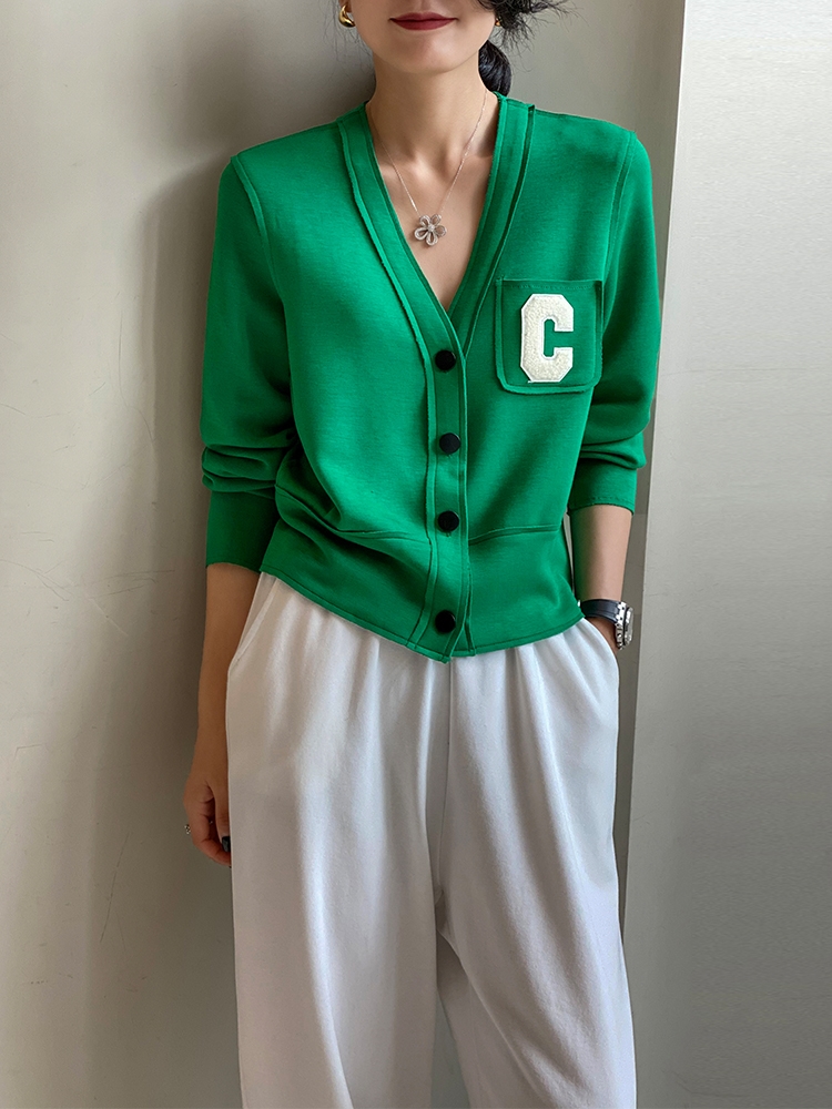 宽松V领显瘦短款外套女