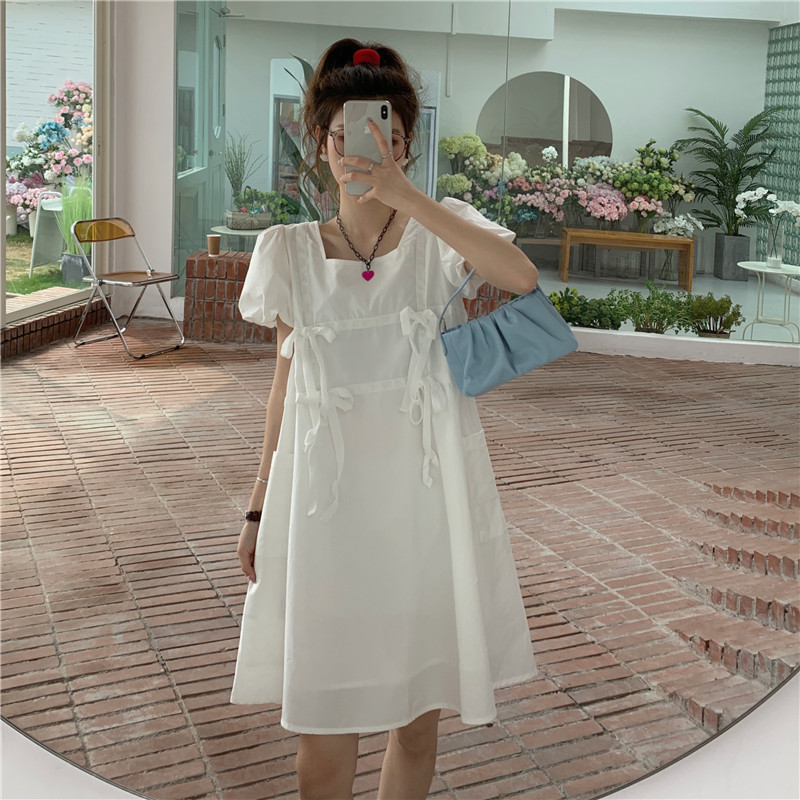 French square collar dress with bubble sleeves