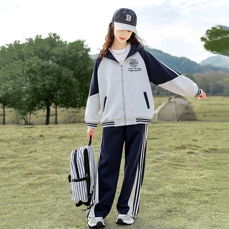 韩版时髦女大童卫衣套装开学季中大童女孩连帽外套休闲运动服酷帅