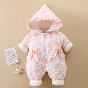新生婴儿加厚衣服三四个月女孩连帽哈衣双胞胎女宝宝可爱连体衣冬