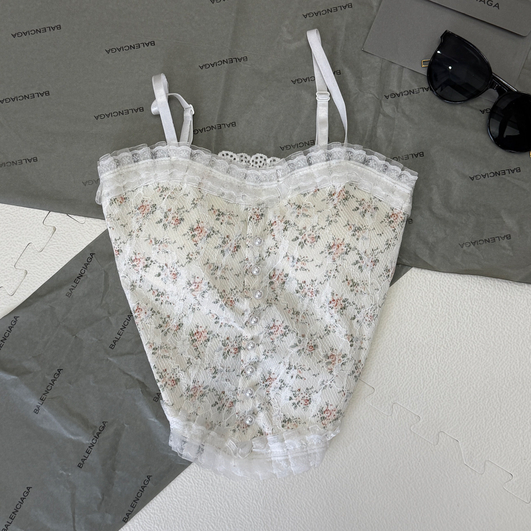清仓特惠合集 夏季背心吊带女打底上衣时尚百搭蕾丝美背福利专区