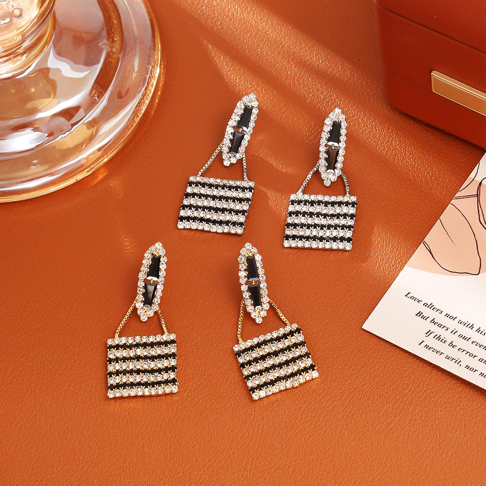 创意设计黑白条纹包包耳钉高级工商时尚气质满钻耳饰女冷淡风耳坠
