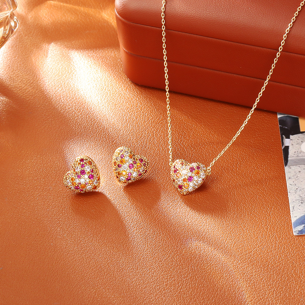 抖音爆款微镶爱心项链铜镀18K真金高级感时尚精致锁骨链INS风