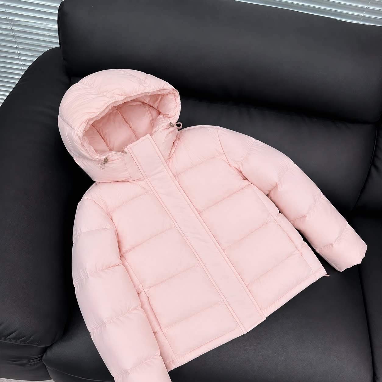 短款羽绒服女款2026冬季新款泡芙加厚小个子韩版宽松白鸭绒面包服
