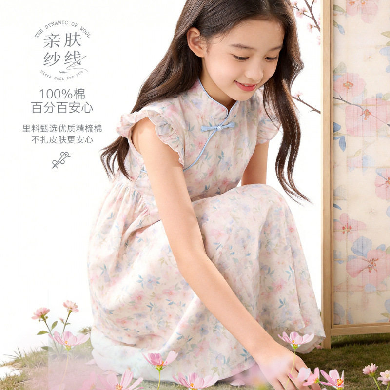 小女孩夏款连衣裙，舒适甜美优雅