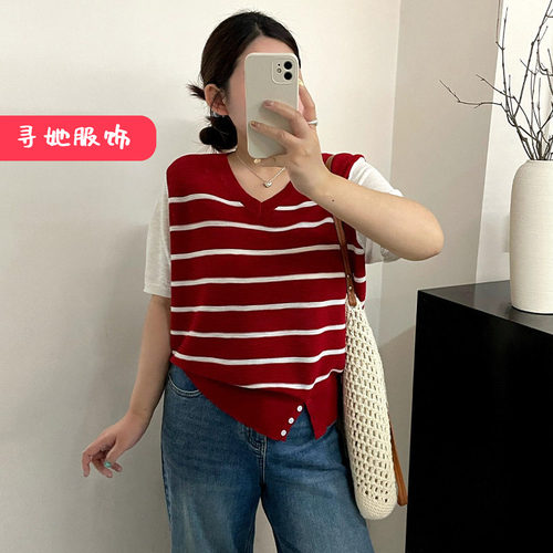 2026夏胖mm显瘦短袖t恤大码女装v领撞色条纹衫女开叉针织衫
