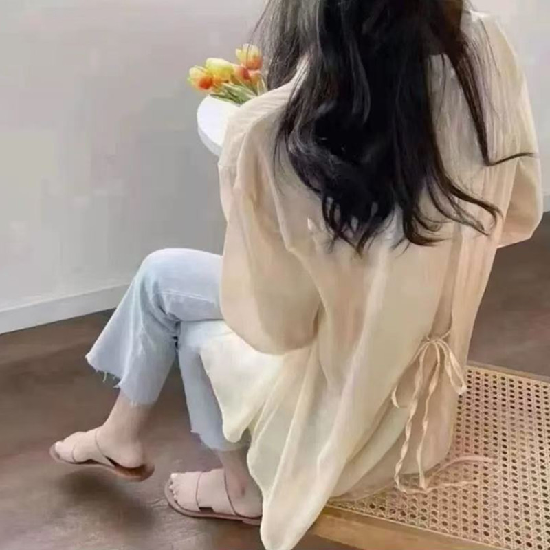 非实拍不减 宽松衬衫女夏季薄纱防晒珠光透视后背系带上衣外搭潮