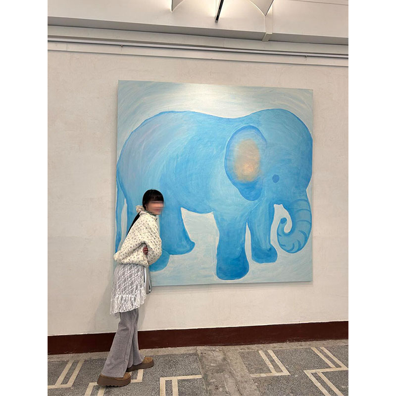 Take an apple治愈系蓝色装饰画可爱大象小众艺术肌理感艺术挂画