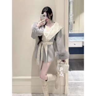 欧洲站精致灰色斗篷双面毛呢外套女秋冬2025新款高级感千金毛毛呢