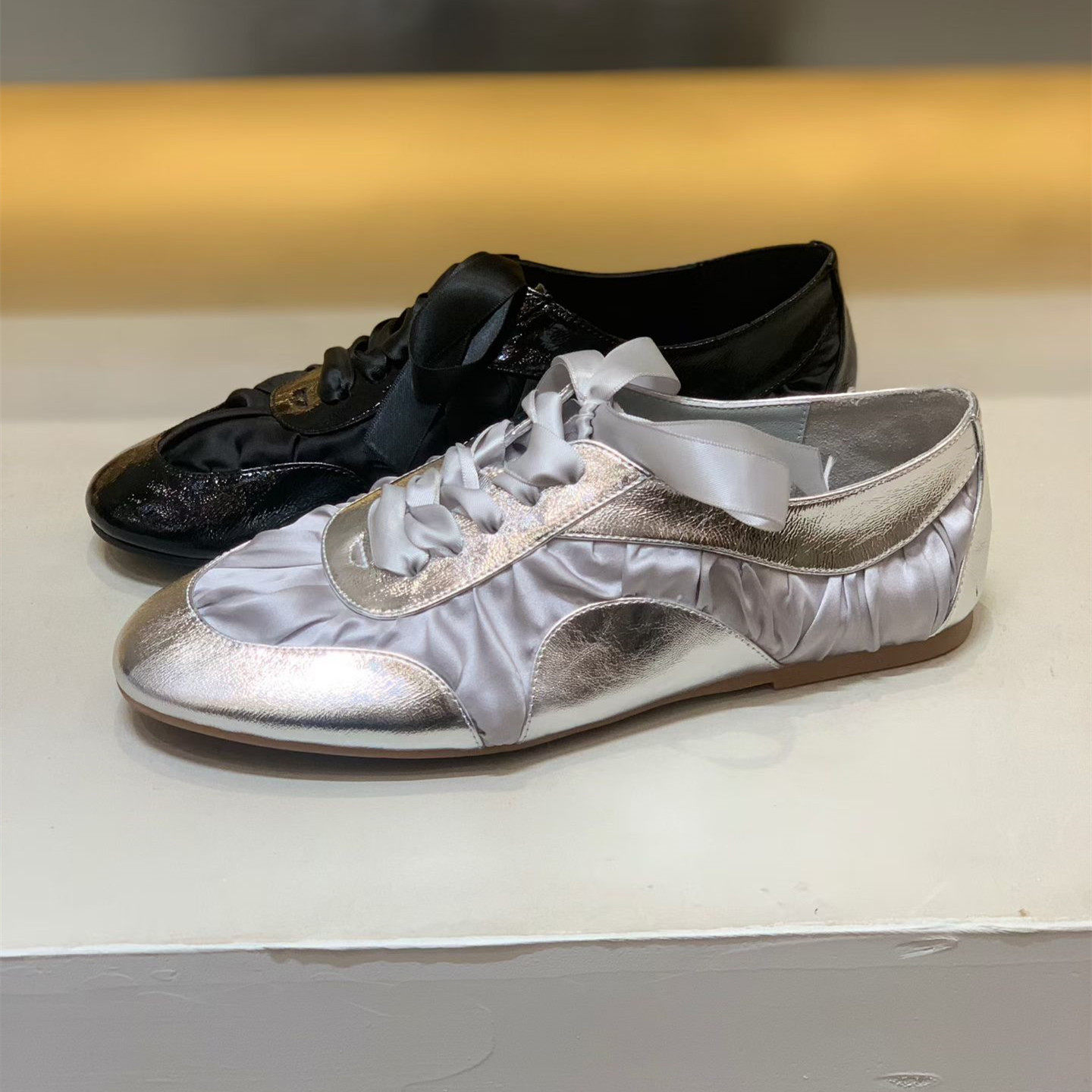 欧洲站2026春季新款法式芭蕾德训鞋女交叉绑带圆头低跟百搭休闲鞋,女鞋,德训鞋,淘宝优惠券,粉丝福利购,淘宝优惠卷