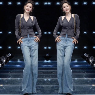 新款 套装 时尚 高腰牛仔裤 女 洋气减龄休闲假两件挂脖开衫 2025年秋季