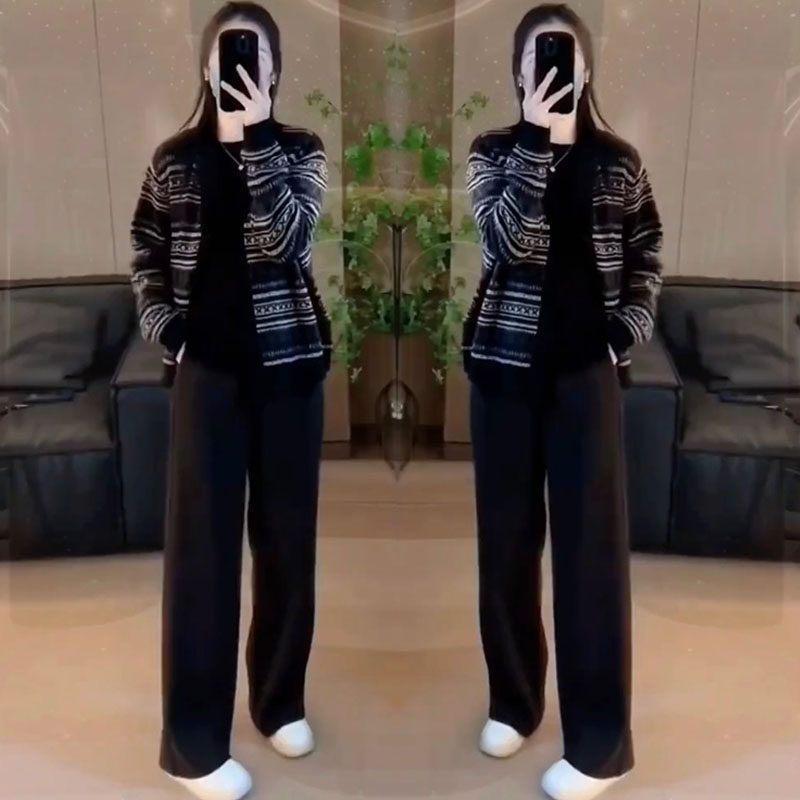 2025年秋冬网红新款时尚百搭洋气显瘦休闲气质条纹外套裤子套装女