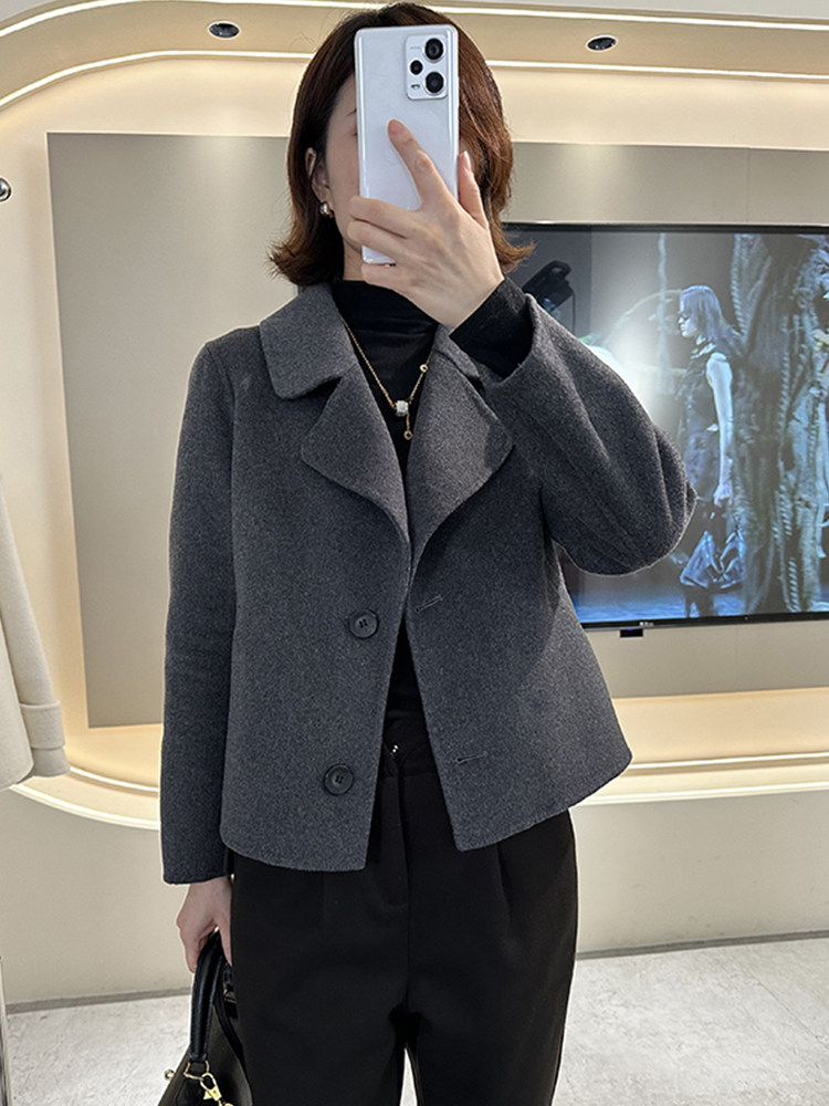 时尚洋气西装小香风短款上衣