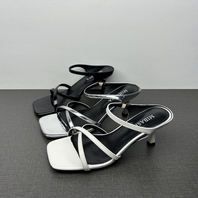 35 36 37品牌撤柜处理女鞋新款气质百搭一字带粗跟露趾外穿凉拖鞋