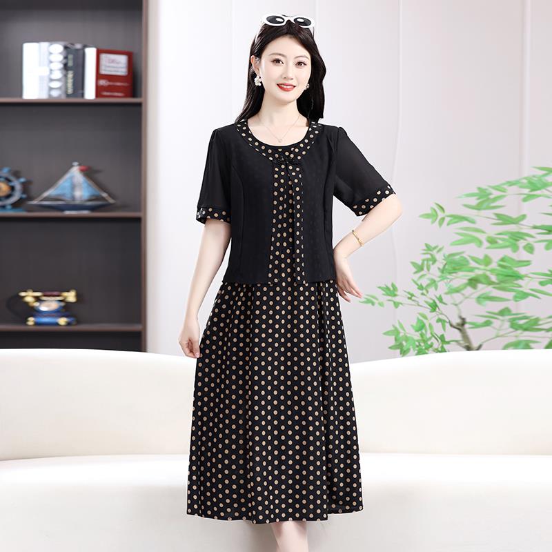 中年女士夏装套装连衣裙2025新款洋气时尚年轻妈妈短袖波点裙子