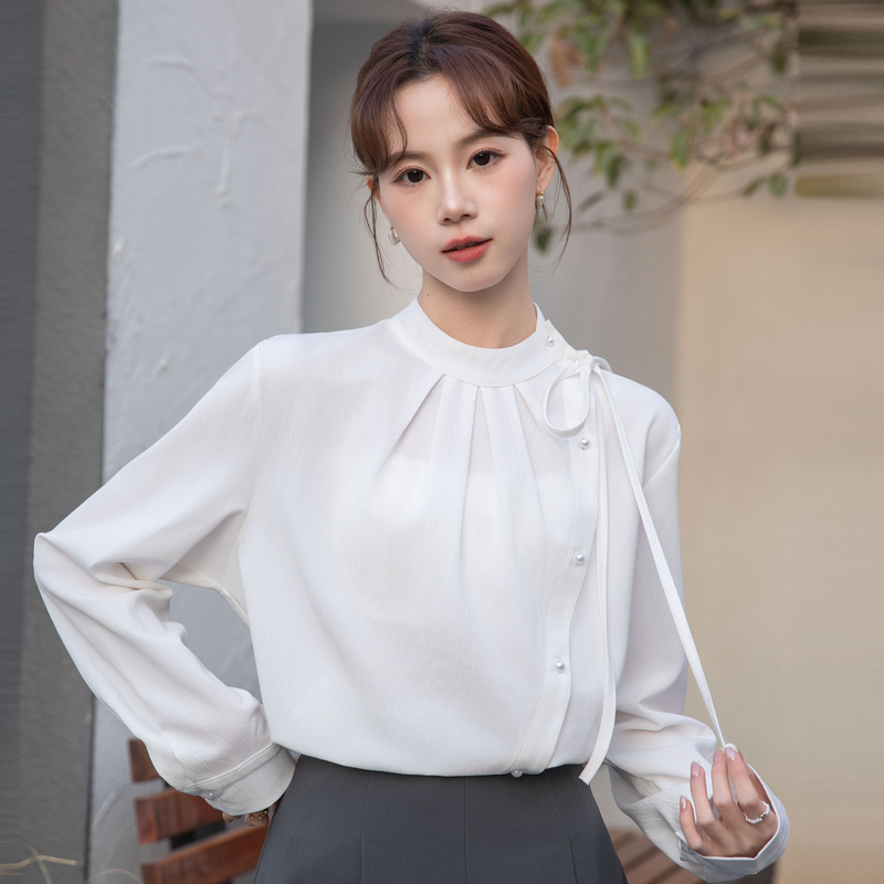 2025秋季新款法式长袖白色衬衫女高级感职业气质通勤教资面试上衣