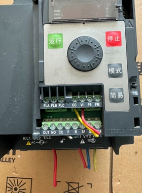 议价 东芝变频器VFNC3C一4022P，2.2KW、380V