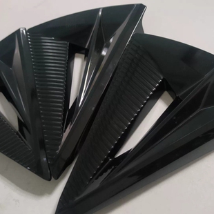 议价 标志轮毂盖，3个划痕，划痕的3块钱，我也不知道什么车型