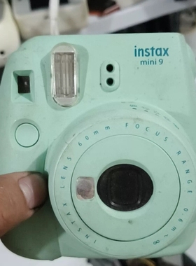 议价富士拍立得mini9，薄荷绿色机身，60mm定焦镜头，功能完