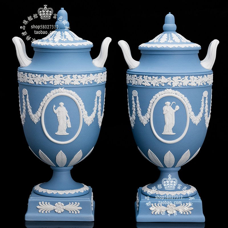 英国Wedgwood碧玉浮雕缪思女神1975绝版陶瓷冠军杯宝瓶摆件一对
