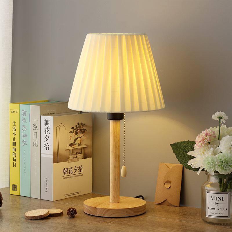 床头灯卧室温馨浪漫北欧简约现代家用实木日式ins少女充电小台灯
