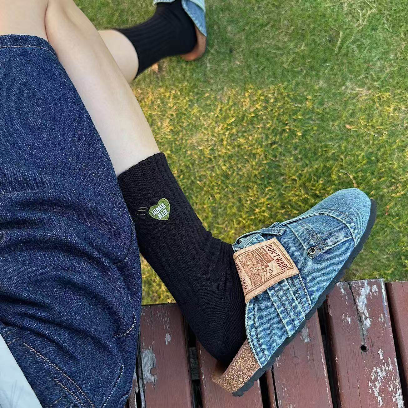 新款日潮HUMAN 绿色紫色爱心刺绣袜子加厚毛巾底中长筒潮袜,运动包/户外包/配件,运动袜,淘宝优惠券,粉丝福利购,淘宝优惠卷