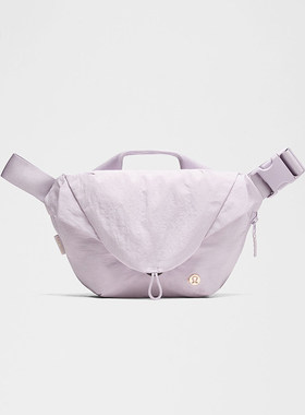 Curved 斜挎包丨lululemon丨LU9BSJS